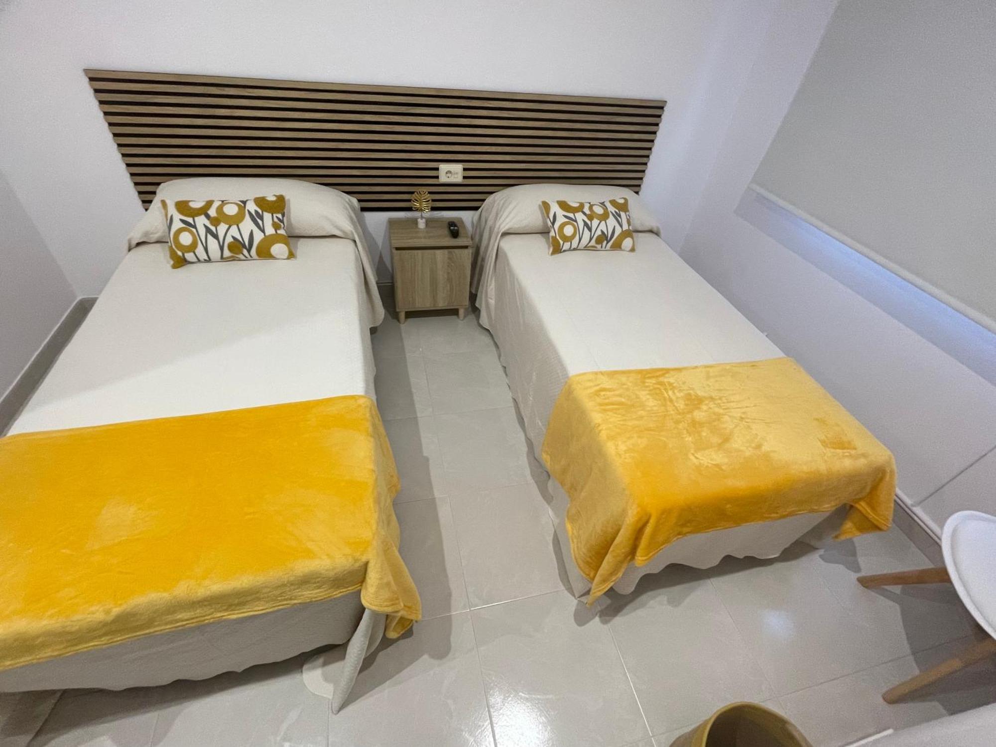 Apartamentos Demar Luis Casais O Grove Exterior foto