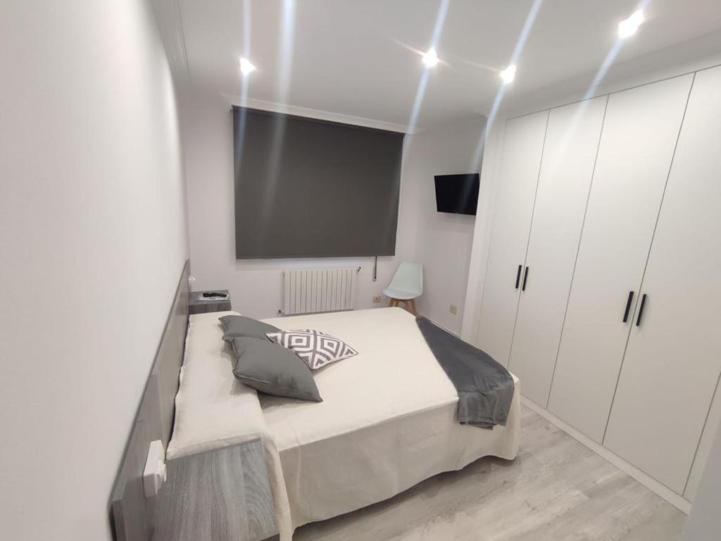 Apartamentos Demar Luis Casais O Grove Quarto foto